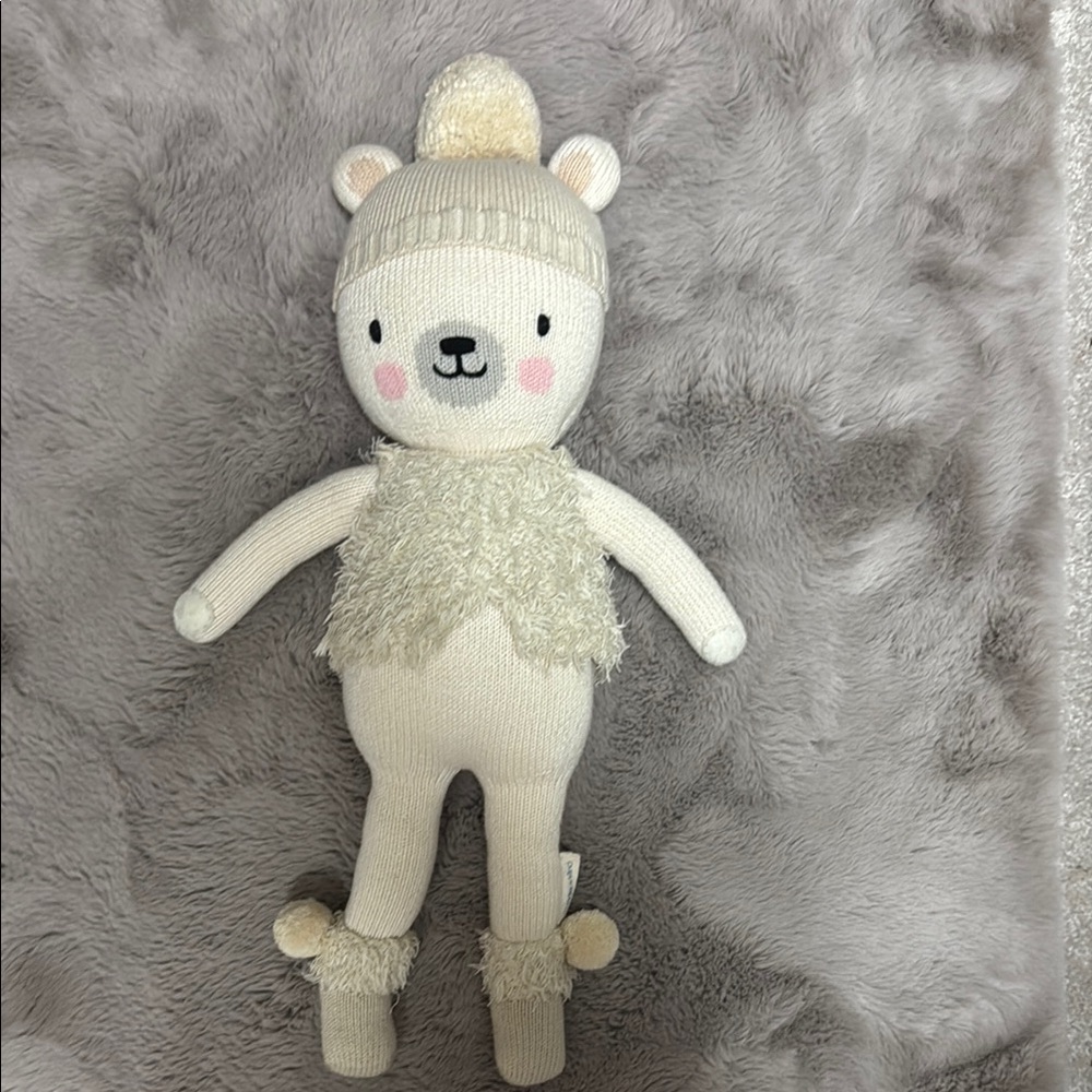 Stella The Polar Bear cuddle + kind regular 20”